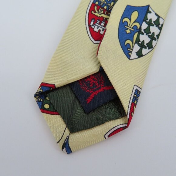 Tommy Hilfiger Yellow Red Blue Logo Crest Print Mens Necktie Tie Italian Silk - Picture 4 of 6